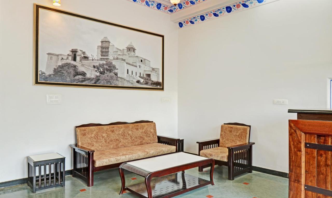 Hotel Treebo Khakhri Haveli à Udaipur Extérieur photo