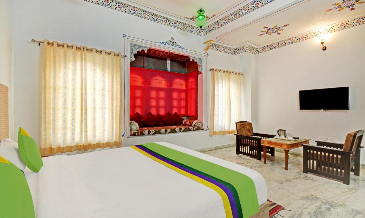Hotel Treebo Khakhri Haveli à Udaipur Extérieur photo