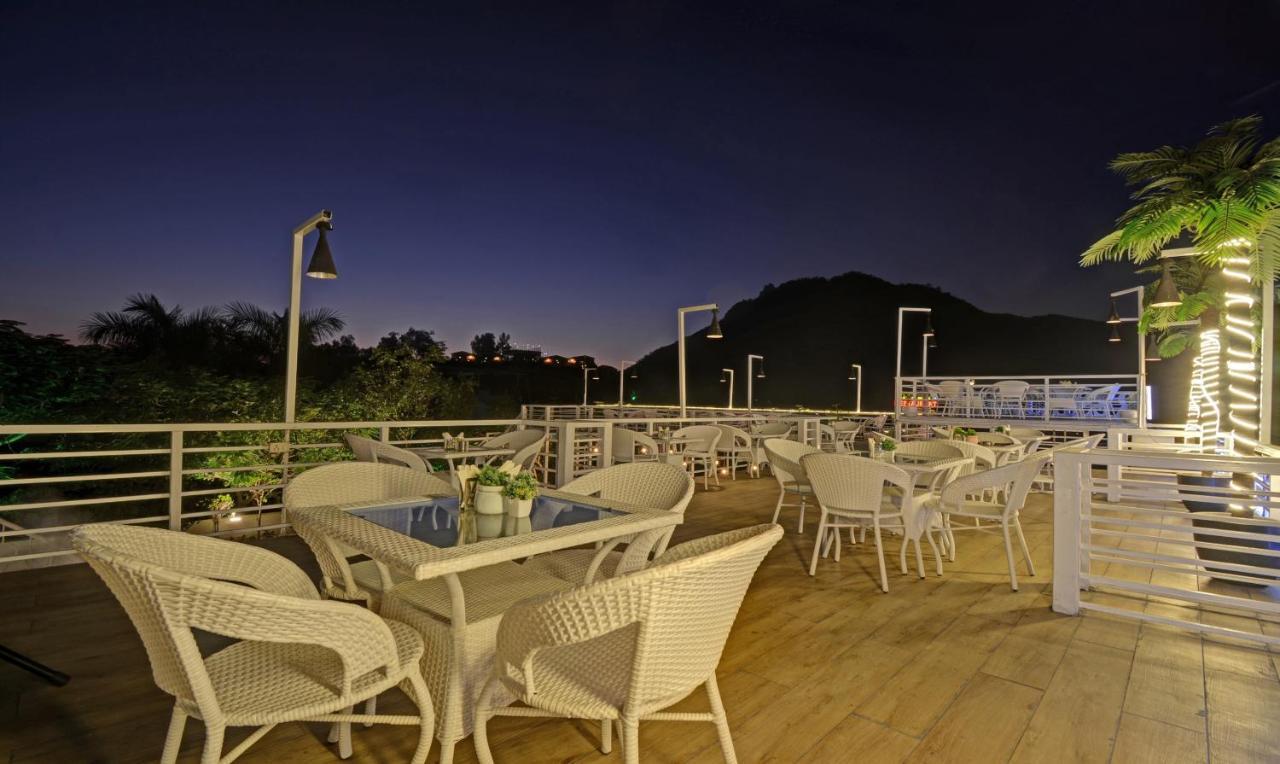 Hotel Treebo Khakhri Haveli à Udaipur Extérieur photo